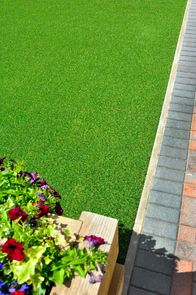 Our experienced local team will be happy to advise on materials, design, and cost to make sure your new wall is built to the highest standard.