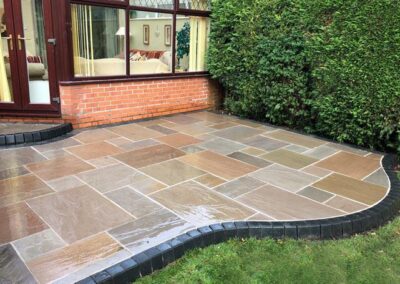 If you’re looking for a professional brick, block and slab paving patio installer St Ives fencing services can help. 